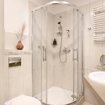 Charming Apartment, Wawel & Old Town Ii